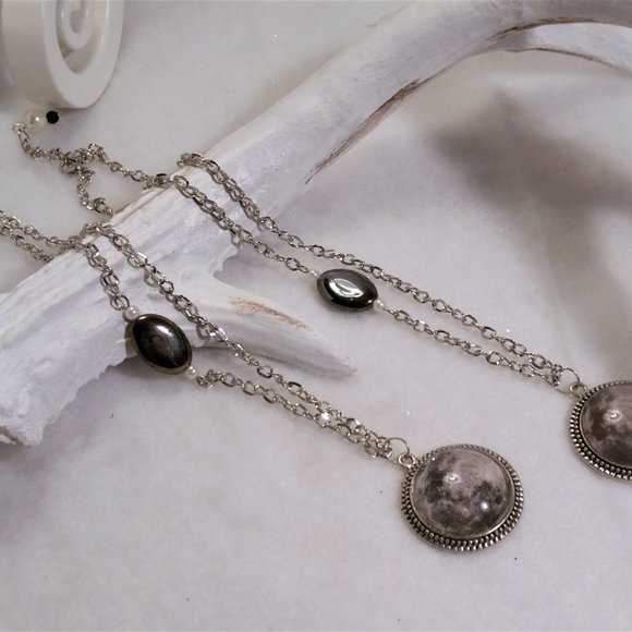 HANDMADE  Lunar Silver Medallion - Picture 3 of 6